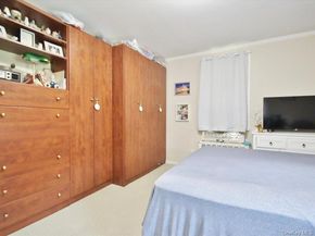10 Bryant Gardens 2L, White Plains NY 10605
