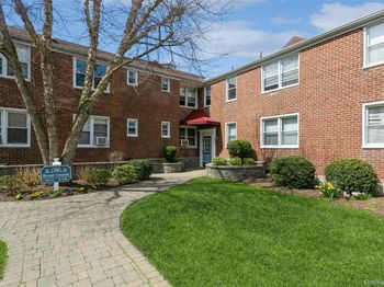 10 Bryant Gardens