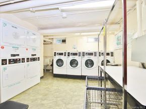 10 Bryant Gardens 2L, White Plains NY 10605