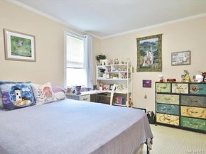 10 Bryant Gardens 2L, White Plains NY 10605