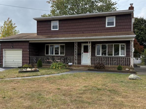 211 4th Avenue, West Babylon NY 11704