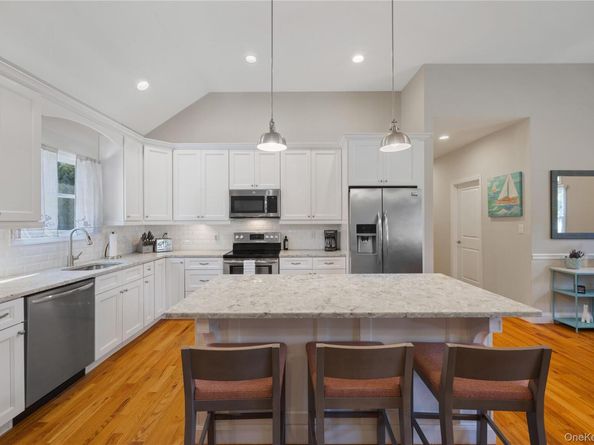 380 Homestead Way, Greenport NY 11944