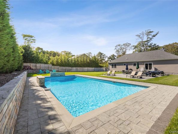 380 Homestead Way, Greenport NY 11944