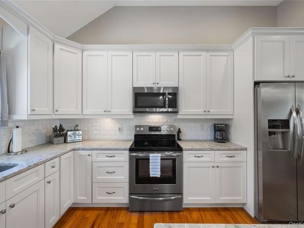 380 Homestead Way, Greenport NY 11944