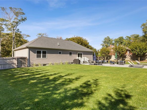 380 Homestead Way, Greenport NY 11944