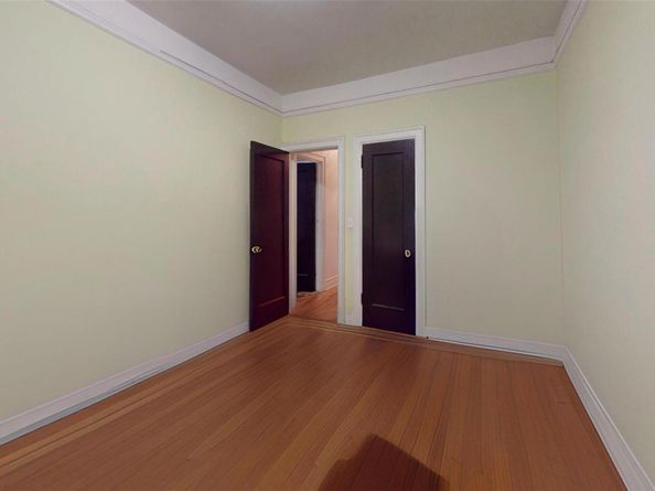 34-37 80th Street 32, Jackson Heights NY 11372