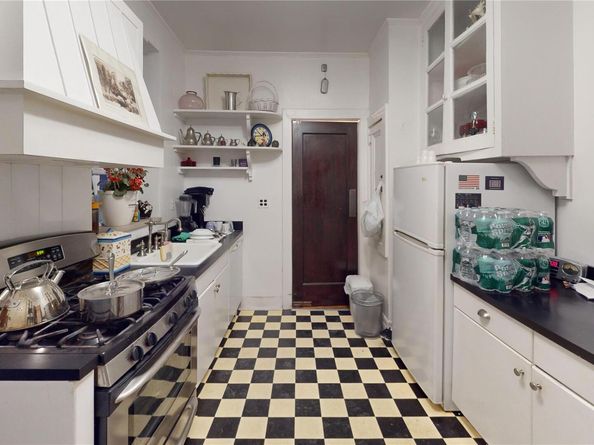 34-37 80th Street 32, Jackson Heights NY 11372