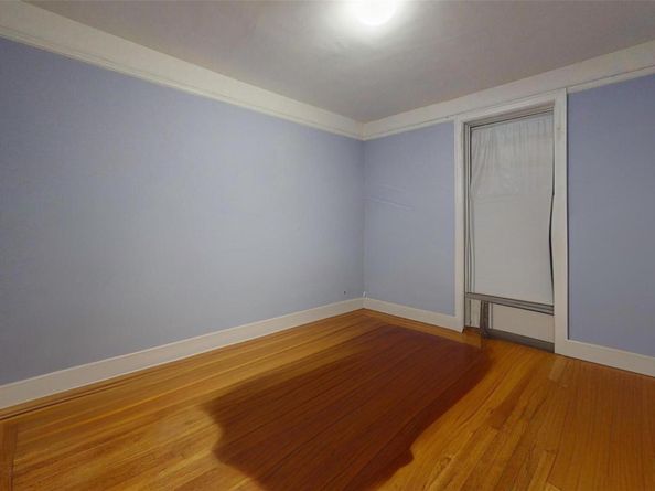 34-37 80th Street 32, Jackson Heights NY 11372