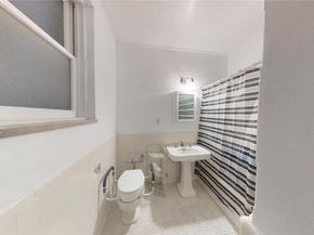 34-37 80th Street 32, Jackson Heights NY 11372