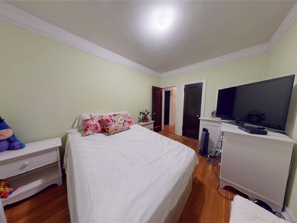 34-37 80th Street 32, Jackson Heights NY 11372
