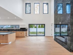 25 Red Maple Dr N, Wantagh NY 11793