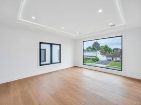 25 Red Maple Dr N, Wantagh NY 11793