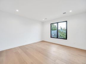 25 Red Maple Dr N, Wantagh NY 11793