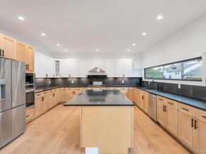 25 Red Maple Dr N, Wantagh NY 11793