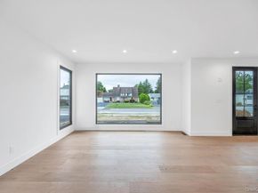 25 Red Maple Dr N, Wantagh NY 11793