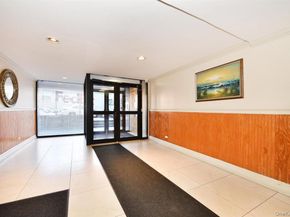 87-20 175 Street 1M, Jamaica NY 11432