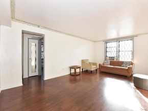 87-20 175 Street 1M, Jamaica NY 11432