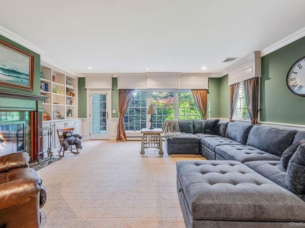 15 Riviera Court, Great River NY 11739