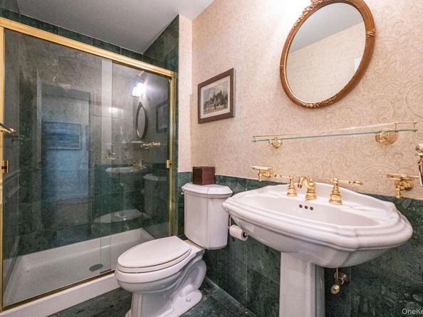 15 Riviera Court, Great River NY 11739