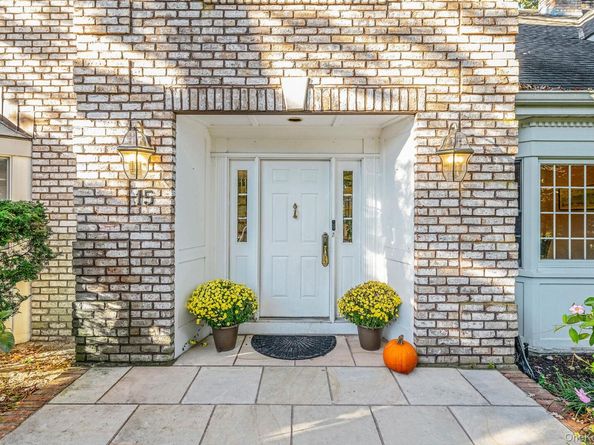 15 Riviera Court, Great River NY 11739