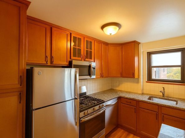 154 Pearsall Drive 6A, Mount Vernon NY 10552