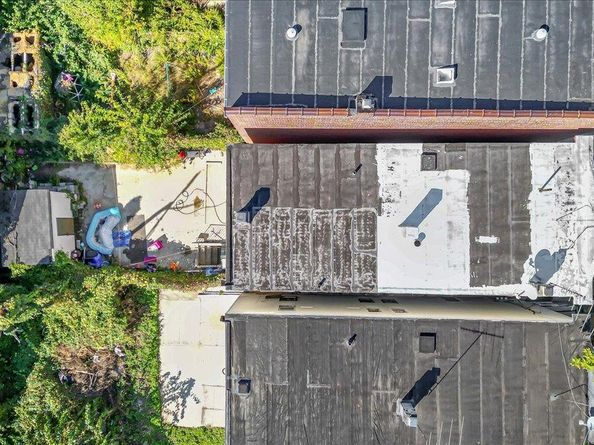 760 E 221st Street, Bronx NY 10467