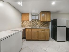 760 E 221st Street, Bronx NY 10467