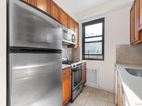 69-60 108th Street 719, Forest Hills NY 11375