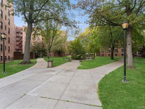 150-11 72nd Road H4, Kew Garden Hills NY 11367