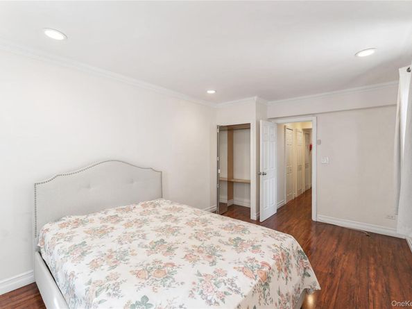 150-11 72nd Road H4, Kew Garden Hills NY 11367