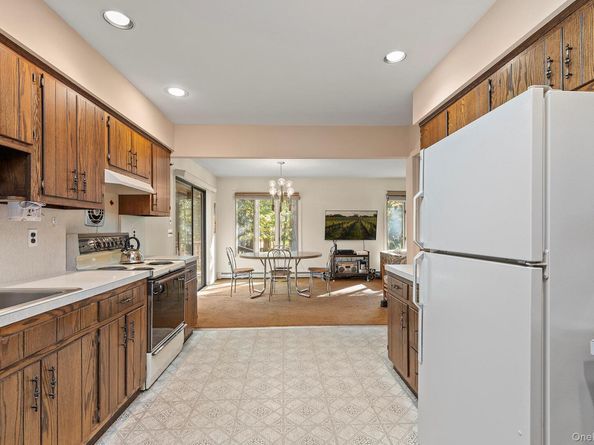 33 Sherwood Lane, East Hampton NY 11937