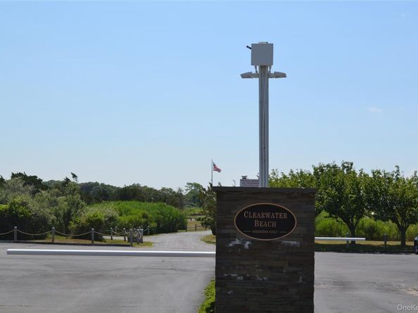 33 Sherwood Lane, East Hampton NY 11937