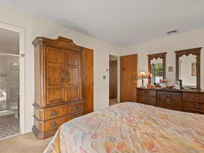 33 Sherwood Lane, East Hampton NY 11937