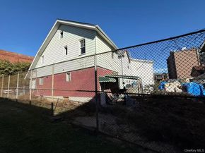 15416 Barclay Avenue, Flushing NY 11355