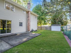 4 Zoe Court, Bay Shore NY 11706