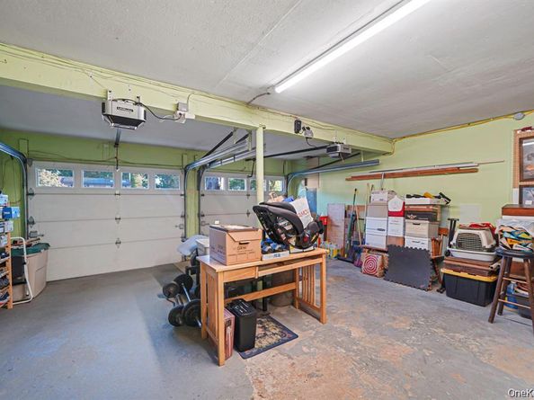 4 Zoe Court, Bay Shore NY 11706