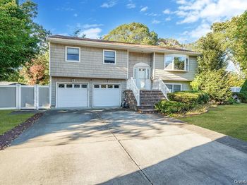 4 Zoe Court