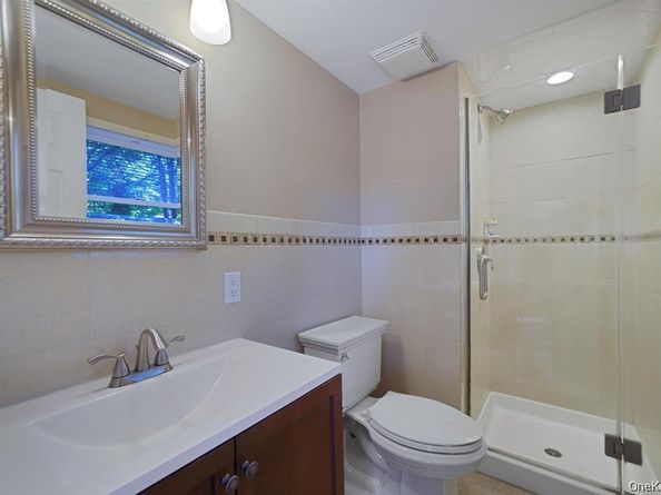 4 Zoe Court, Bay Shore NY 11706