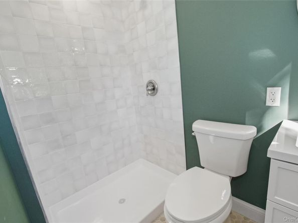 5 Ganna Lane, Huntington Station NY 11746