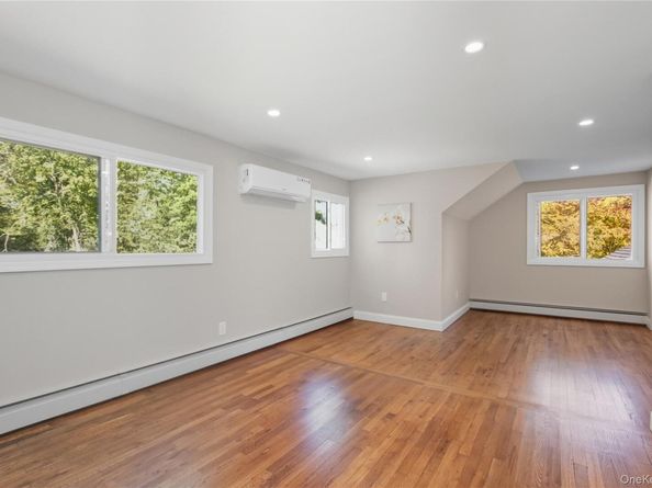 5 Ganna Lane, Huntington Station NY 11746