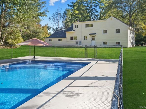 5 Ganna Lane, Huntington Station NY 11746