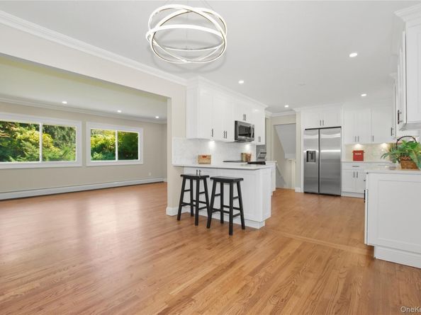 5 Ganna Lane, Huntington Station NY 11746