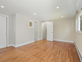 5 Ganna Lane, Huntington Station NY 11746