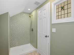 5 Ganna Lane, Huntington Station NY 11746