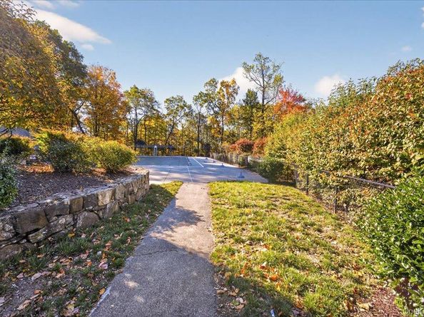 523 Heritage Hills B, Somers NY 10589