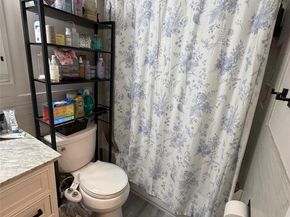 56 Glenmere Lane, Coram NY 11727