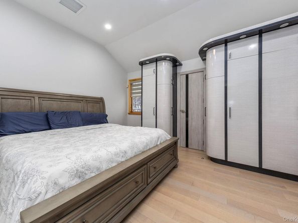 158-18 77th Avenue, Fresh Meadows NY 11366