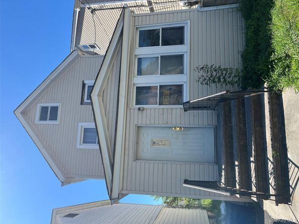 9048 204th Street, Hollis NY 11423