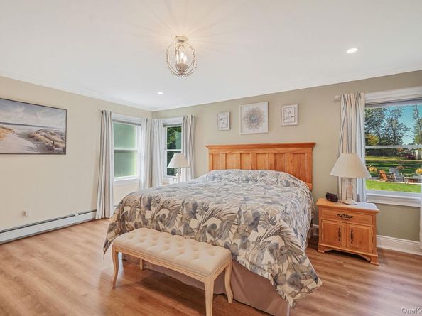 246 Roosevelt Boulevard, Hauppauge NY 11788