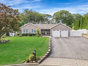 246 Roosevelt Boulevard, Hauppauge NY 11788